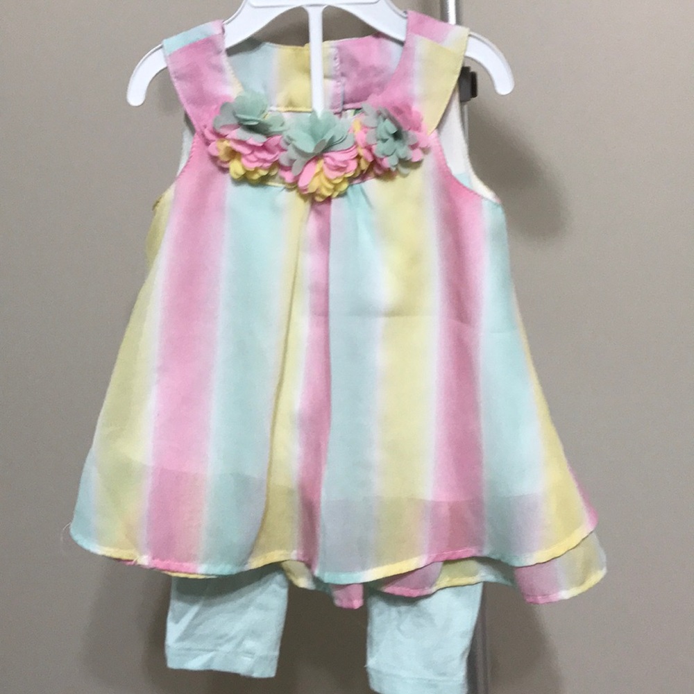 Very pretty baby girl dress ( size 2T)